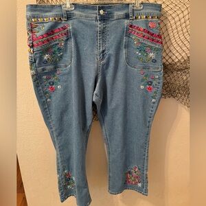 Venus Embroidered Jeans